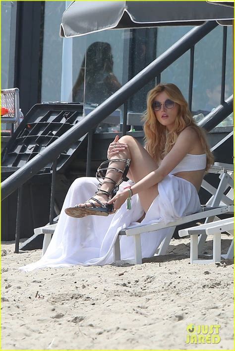 Bella Thorne Shows Off Amazing Bikini Body During Memorial Day Party Photo Photo
