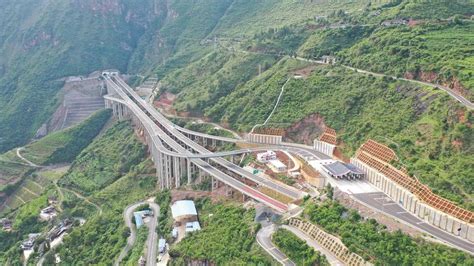 Best Project Roadhighway Yunnan Huali Expressway Engineering News Record