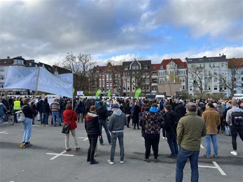 Protest Kiel Robert Habeck We Love Kiel