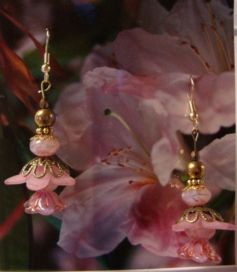 Lucite Flower Earrings By Patsyhillaryartwork On Etsy Lucite Flower