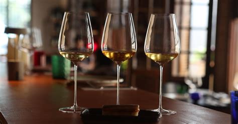 Um bar para cada vinho - Estadão