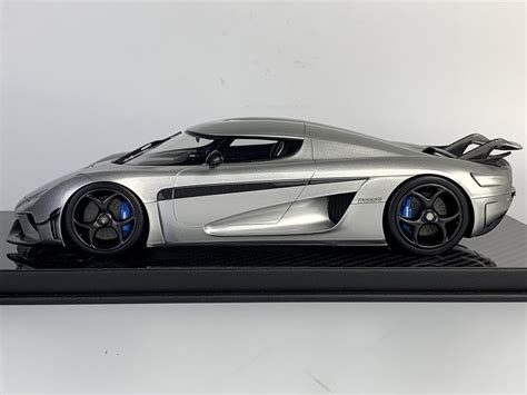 Frontiart Koenigsegg Regera Moon Sliver Resin Model Car Frontiart