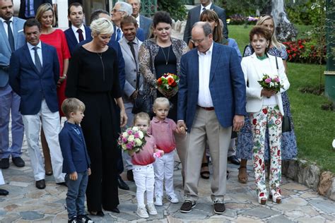 Photo De Gauche Droite Le Fils De Jean Leonard De Massy Melchior