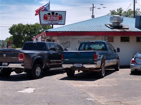 Carolyns Razorback Ribs 369 Hwy 62 E Yellville Ar 72687 Usa