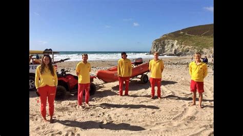 Rnli Lifeguards Rescue 12 People At Porthtowan Beach Rnli