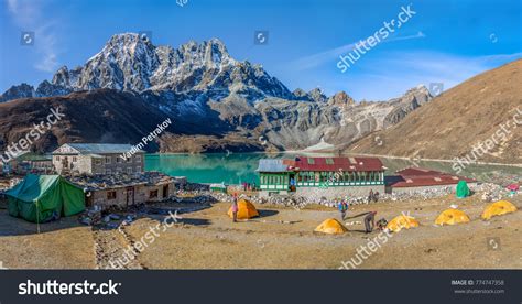 3,311 Gokyo Lakes Nepal Images, Stock Photos & Vectors | Shutterstock