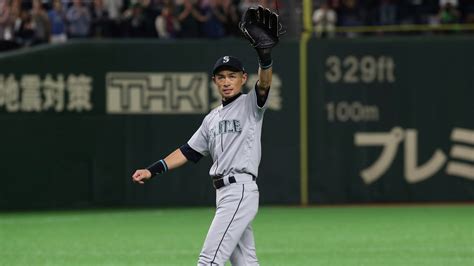 Watch: In Tokyo, retiring Ichiro Suzuki leaves field for final time