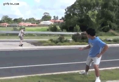 Funny Pranks from Skilled Pranksters (22 gifs) - Izismile.com