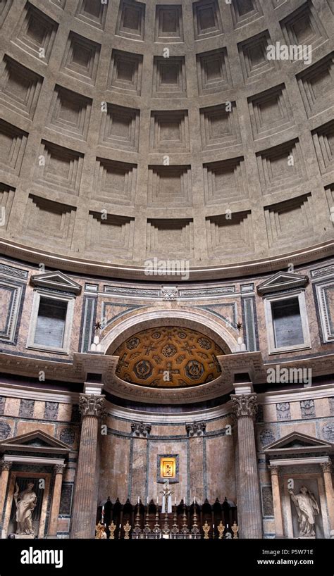 Interior of Pantheon in Rome Stock Photo - Alamy