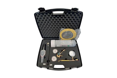 Mini Kit For Checking Pressure Sealing Systems With Electronic Leak