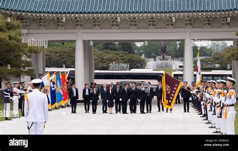 Seoul South Korea 7th May 2023 Japanese Prime Minister Fumio Kishida And His Wife Yuko