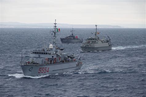 Allied Maritime Command Nato Ships Cooperate With Italian Navy To