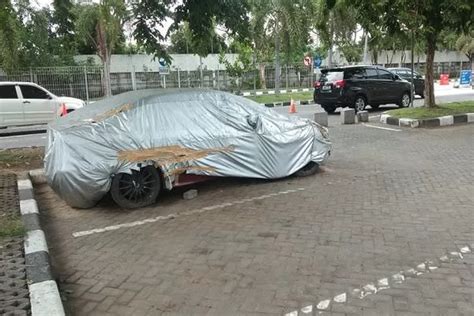 Parkir 4 Tahun Di Bandara Ngurah Rai Polisi Buru Pemilik Mobil BMW