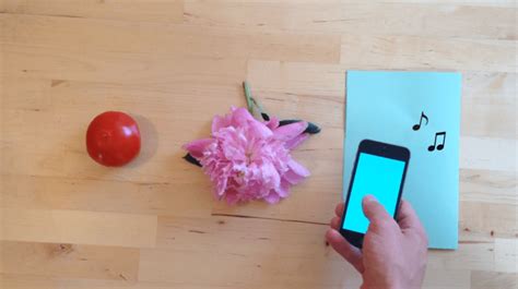 Bug, An App That Turns Color Into Music With a Touch