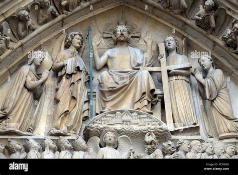 Cristo En Majestad Portal Del Juicio Final La Catedral De Notre Dame