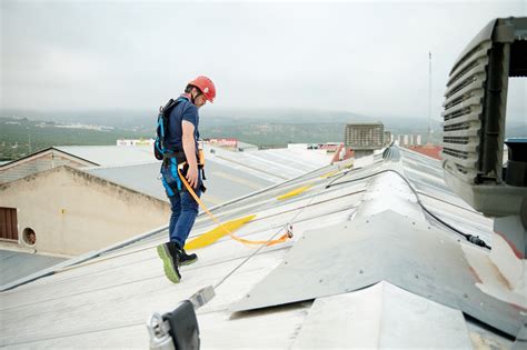 Lineas De Vida Para Cubiertas Escaleras Trabajos En Altura Tejados