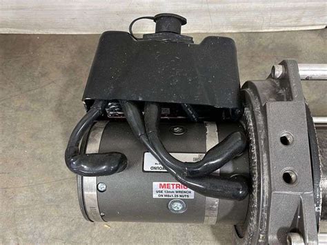 Warn Industrial Series 9 9000 Lb Winch With Controller