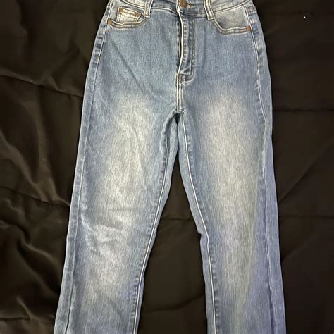 Fashion nova jeans Size small/3 - Depop