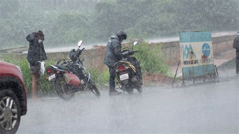 Heavy Rain Expected In Kerala Till August 4 Latest News India