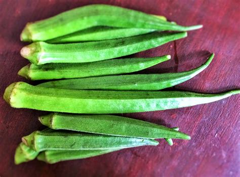 Lovelicious Kitchen: Okra Curry / Ladies Finger curry / Bandakka Curry