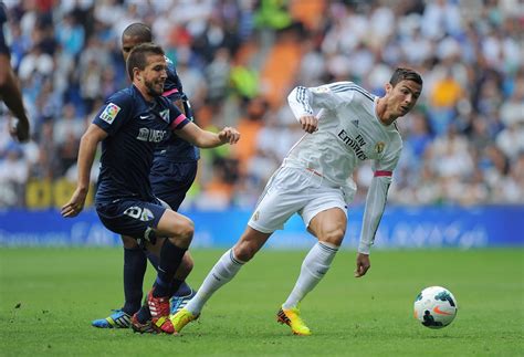 Cristiano Ronaldo Inova Ap S Gol E Pede Desculpas Por M Atua O