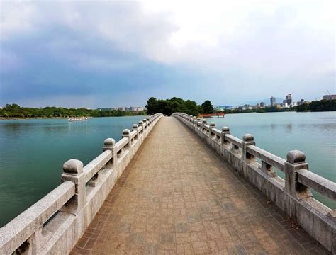 Fukuoka Castle - The Beautiful Castle Ruins Within a City