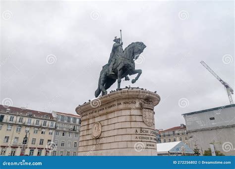 Estatua Del Rey John I Estua De Dom Joao I En La Plaza Praa Dom Pedro