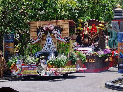 Setwan Ikut Semarakkan Festival Pawai Budaya Tahun 2022 DPRD