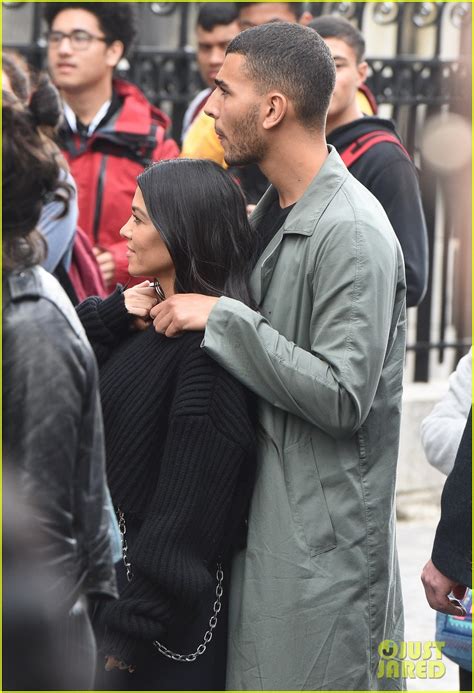 Kourtney Kardashian Boyfriend Younes Bendjima Hold Hands While