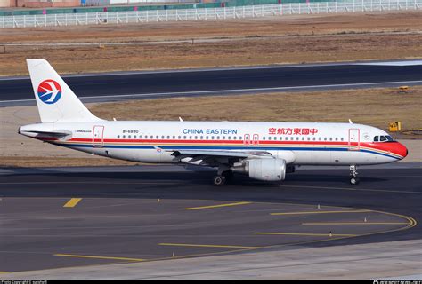 B China Eastern Airlines Airbus A Photo By Sunshydl Id