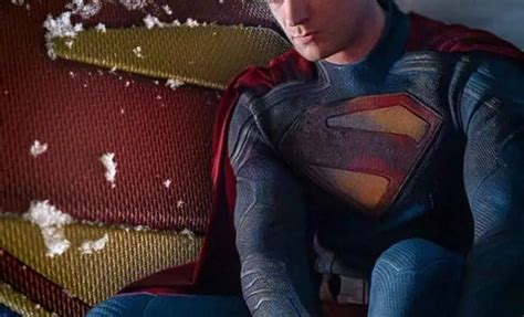 Un Colaborador De Zack Snyder Critica El Nuevo Traje De Superman