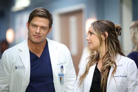 Meredith & Nick Reunite in 'Grey's Anatomy' Season 19 Finale (PHOTOS)