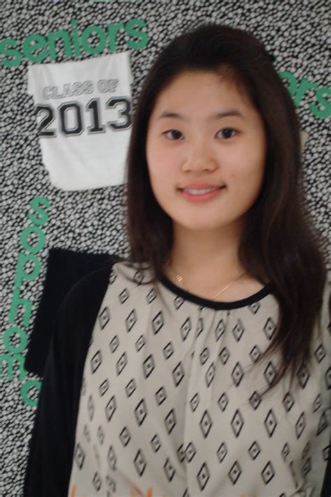 cluttered background background