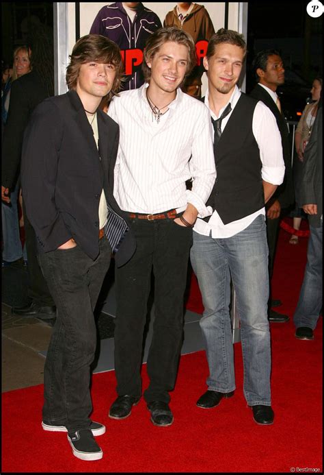 Zac Hanson Isaac Hanson Et Taylor Hanson Premiere Du Film Superbad A Los Angeles 13 08 2007