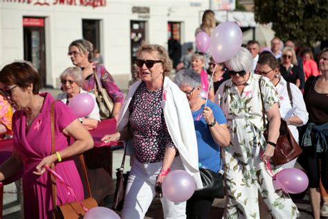 Marsz R Owej Wst Ki Przeszed Ulicami Lublina Zdj Cia Lubelski Pl