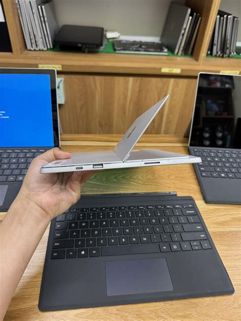 Surface Pro 7 Plus LTE Core I5 1135G7 Ram 16GB SSD 256GB Iris