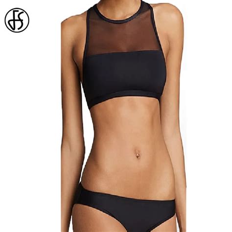 Conjunto De Bikini De Malla Negra Con Cintura Baja Sexy Y Cuello Alto