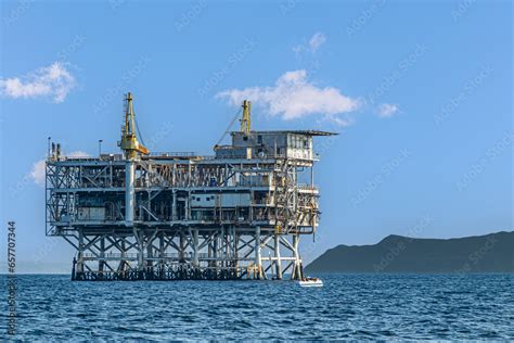 Santa Cruz Island Ca Usa September Grace Oil Drilling