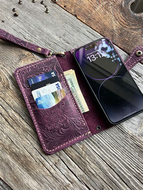 Leather iPhone 15 Pro Max Wallet Case for Women I Tooled Leather iPhone ...