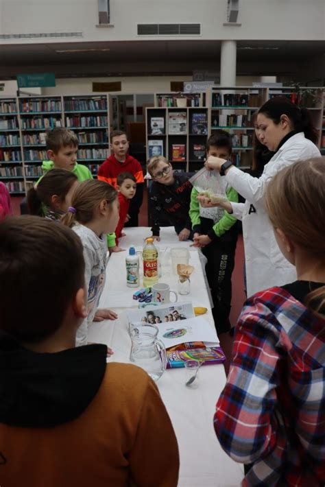 Miejska Biblioteka Publiczna W Dobczycach Ferie Eksperymenty