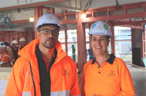 Sunlive Tauranga Tradies Shine At Mental Health Course The Bays