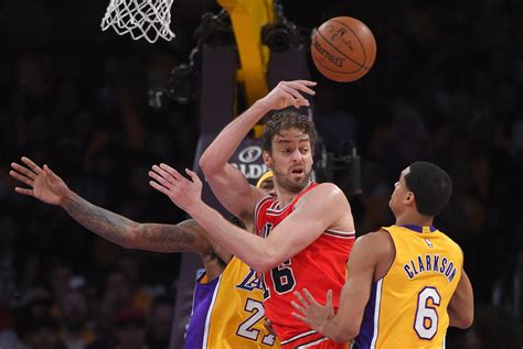 Lakers topple the Bulls, 123-118, in double overtime - LA Times