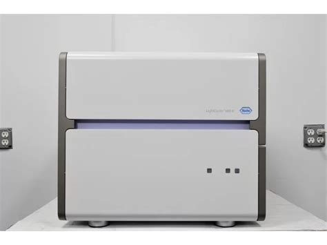 Roche Lightcycler Ii Advanced Pcr System With Well Thermocycler