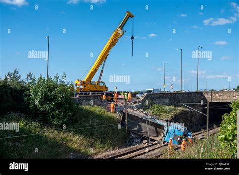 Lorry Bridge Strike Hi Res Stock Photography And Images Alamy