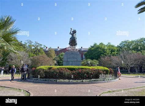 Una Estatua Ecuestre De Andrew Jackson En La Hist Rica Jackson Square