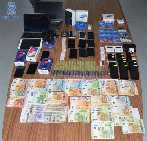 La Policía Nacional Desarticula En Ibiza Una Red Criminal De