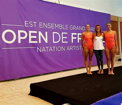 Natacion Artistica Camila Arregui y Trinidad López Brasesco competirán