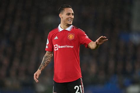 antony   man utd man give emotional interview  everton win
