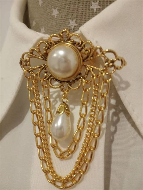 Victorian Style Collar Brooch Gold Tone Faux Pearls Collar Pin With