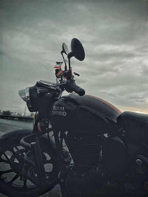 royal enfield classic  aesthetic wallpapers
